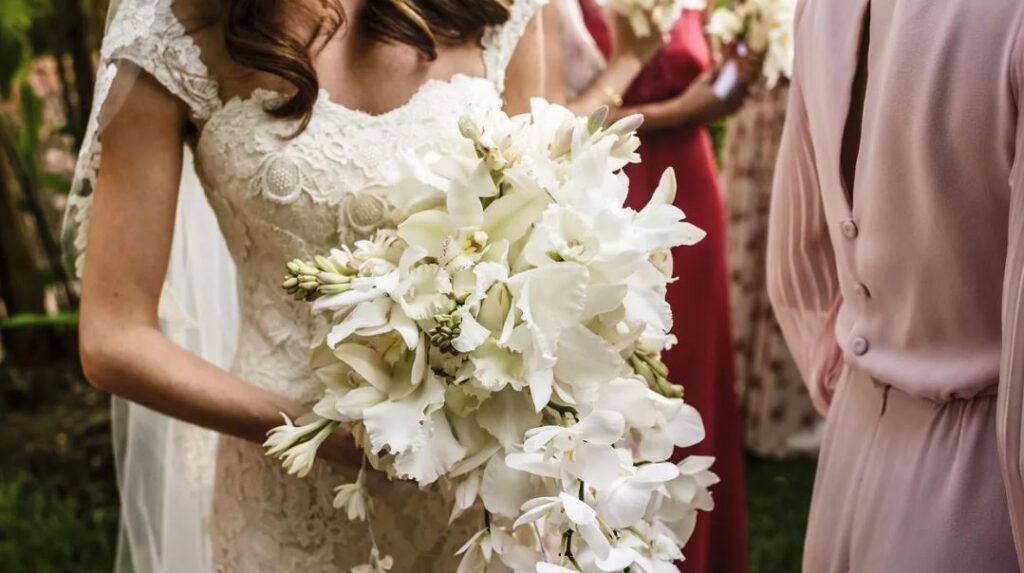 Top 5 Wedding Flower Arrangements Making Waves in 2023